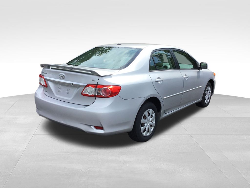 Thumbnail: 2011 Toyota Corolla - 3