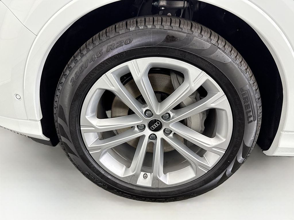 Thumbnail: 2026 Audi Q7 - 31