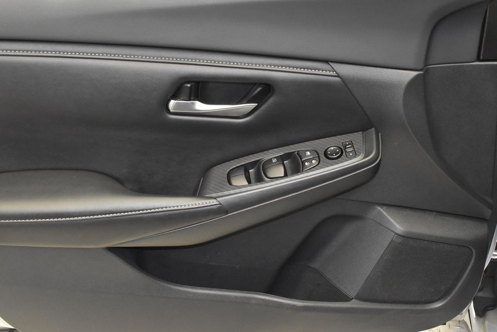 2022 Nissan Sentra SV 11