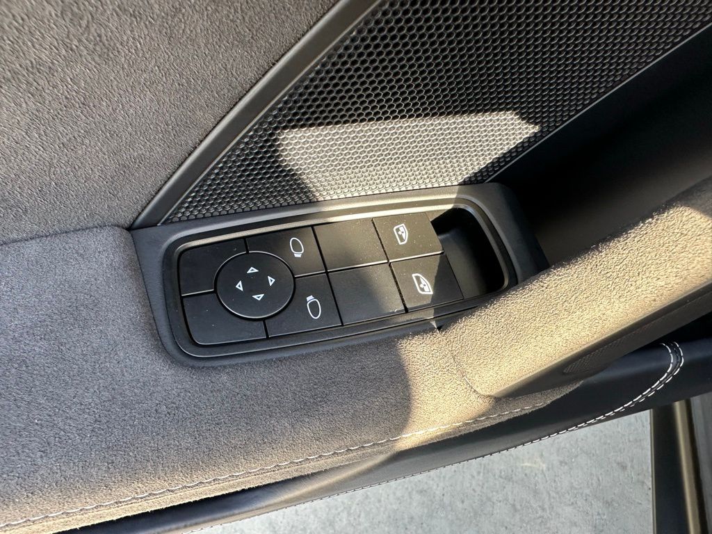 Thumbnail: 2024 Porsche 911 - 22