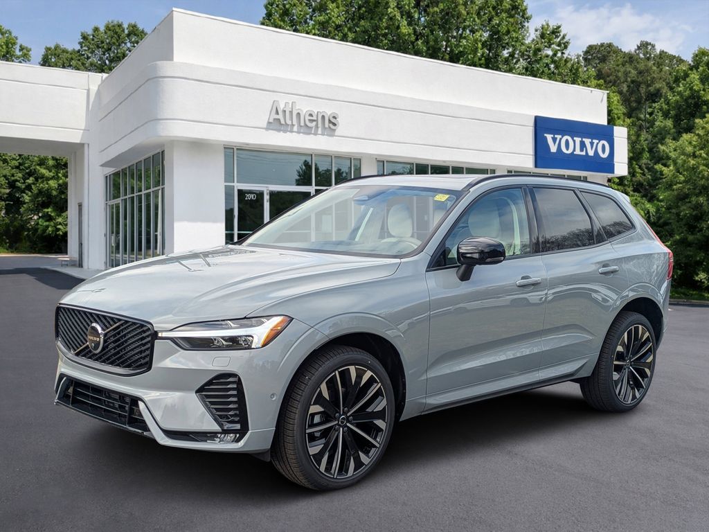2026 Volvo XC60 B5 Plus AWD