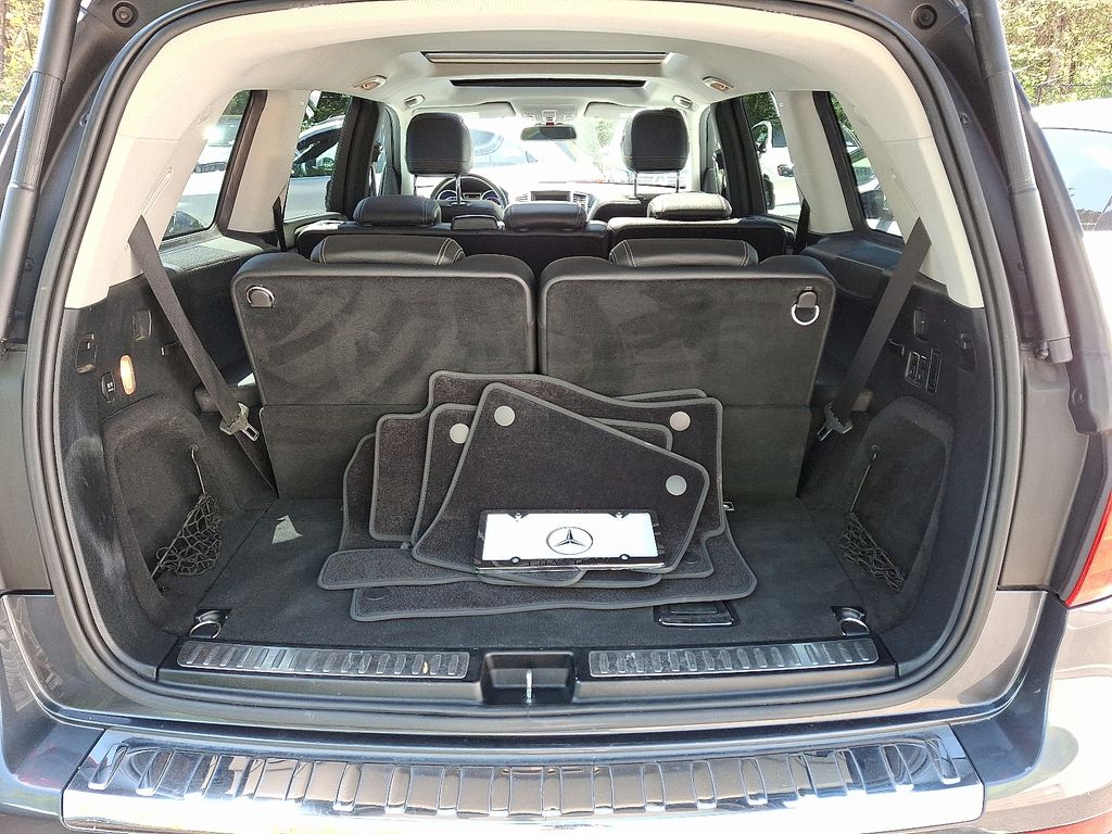 Thumbnail: 2016 Mercedes-Benz GL-Class - 27