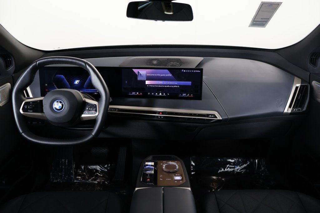 Thumbnail: 2024 BMW iX - 8