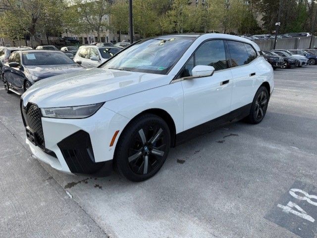 2024 BMW iX