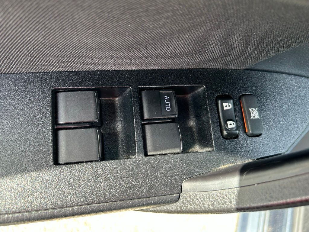 Thumbnail: 2019 Toyota Corolla - 16