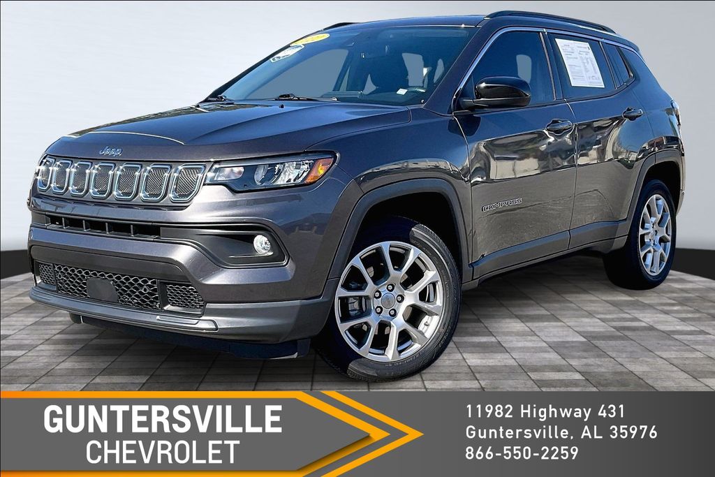 2022 Jeep Compass Latitude Lux 4WD