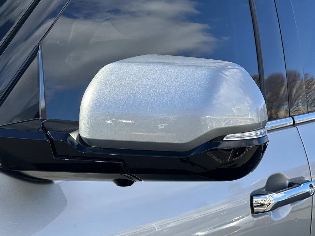 Thumbnail: 2023 Toyota Sequoia - 2