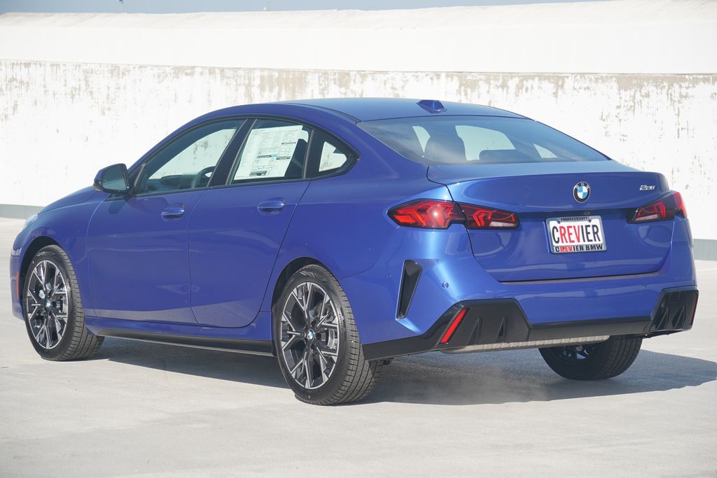 Thumbnail: 2026 BMW 2 Series - 7