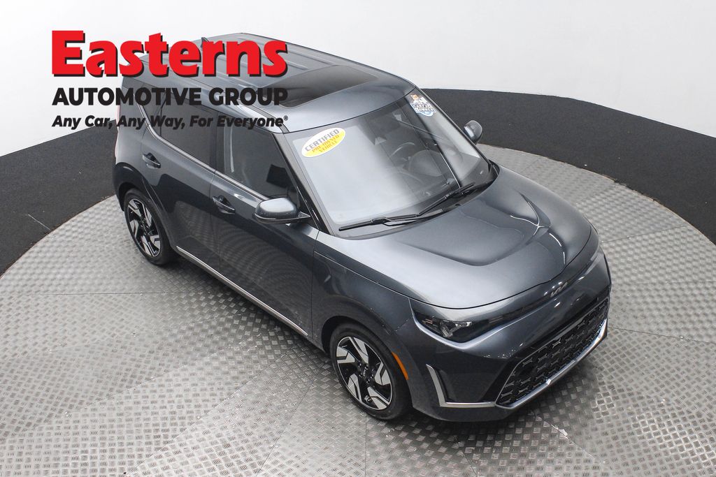 Used 2023 Gray Kia GT-Line image 3