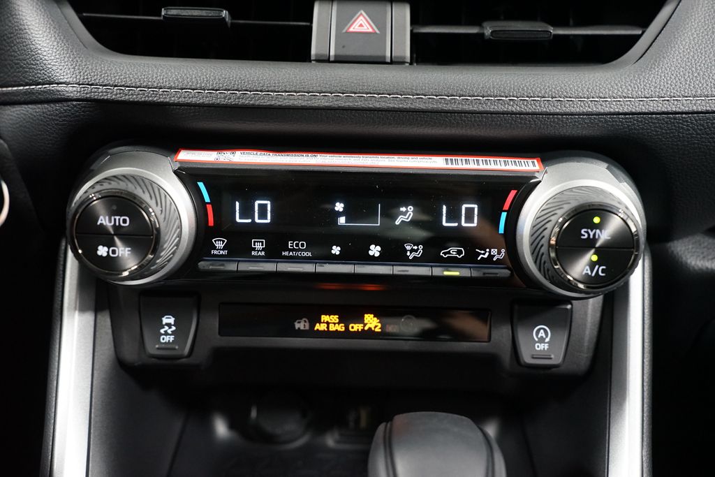 Thumbnail: 2025 Toyota RAV4 - 20