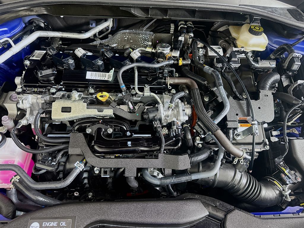 Thumbnail: 2025 Toyota Corolla Cross - 31