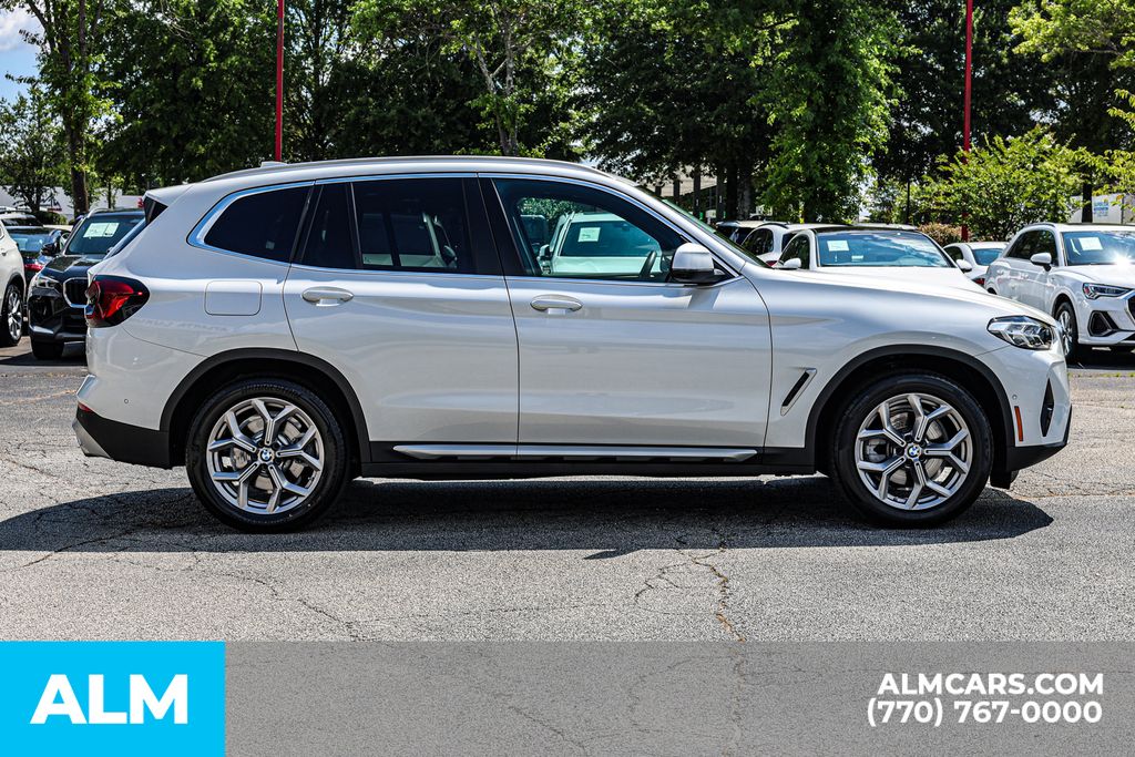 Used 2023 White BMW sDrive30i image 10