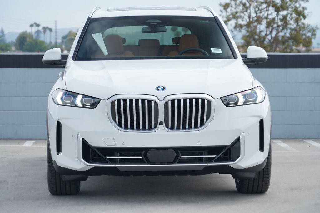Thumbnail: 2026 BMW X5 - 2