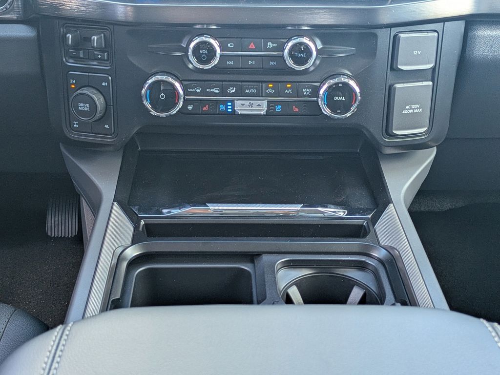 2026 Ford F-350 Super Duty LARIAT