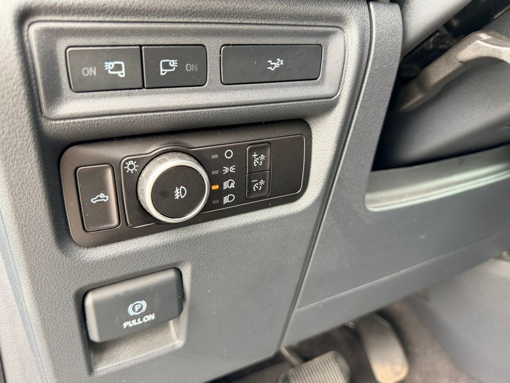 2023 Ford F-150 XLT Black Metallic - Jim Hudson Acura - Image 31