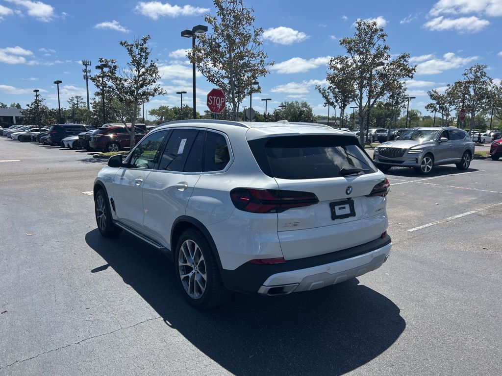 Thumbnail: 2026 BMW X5 - 3