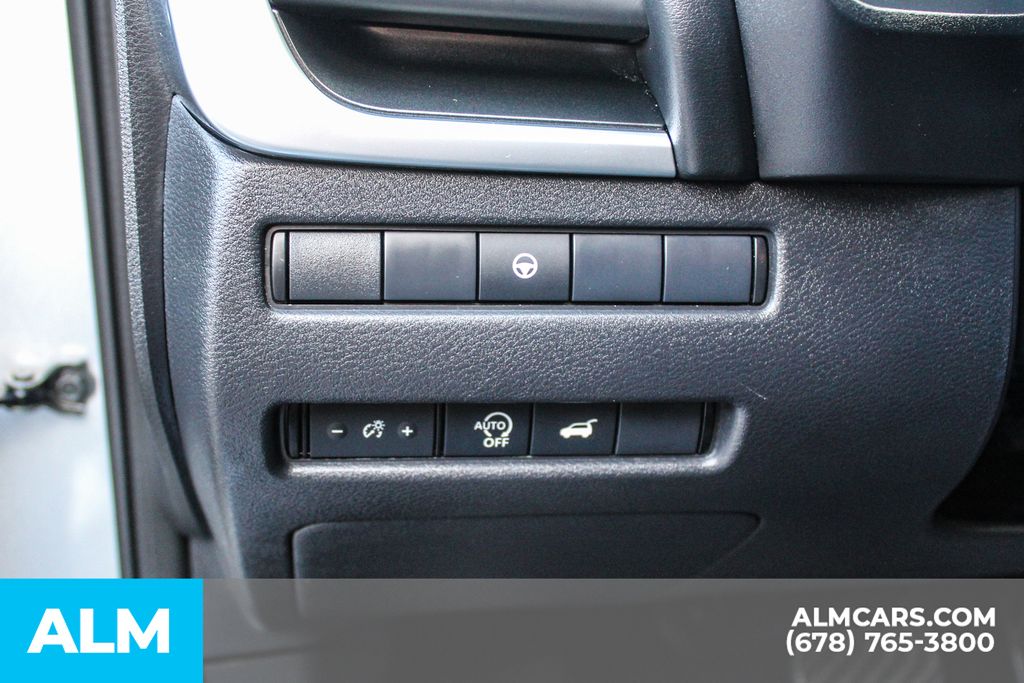 Used 2025 Silver Nissan SV image 28