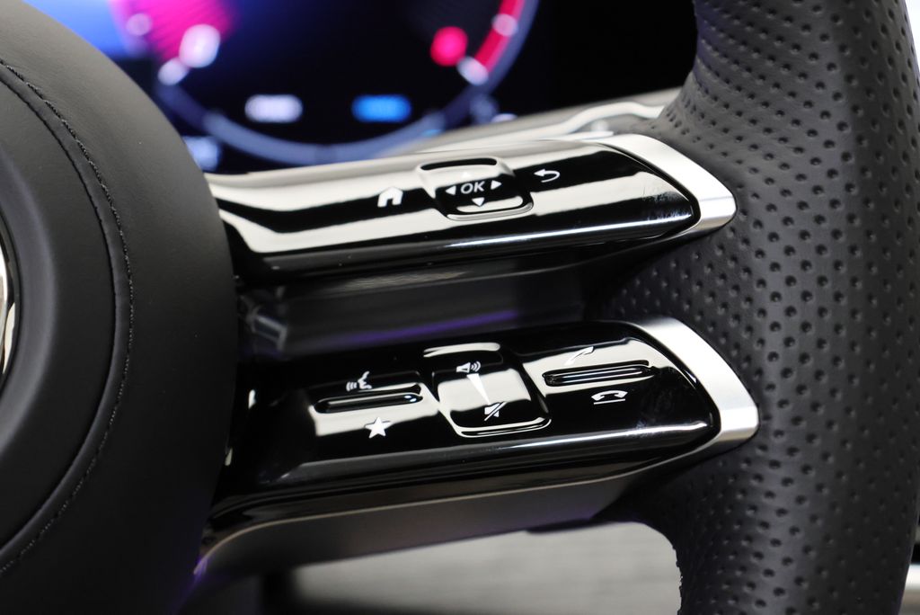 Thumbnail: 2026 Mercedes-Benz GLS - 22