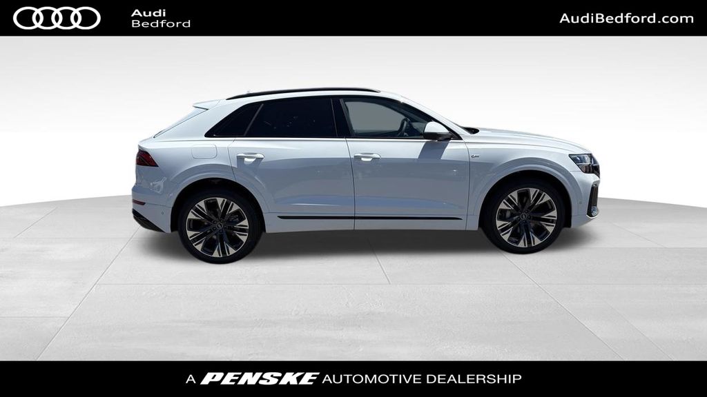 Thumbnail: 2026 Audi Q8 - 7