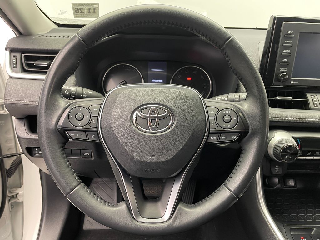 2021 Toyota RAV4 XLE Premium 21