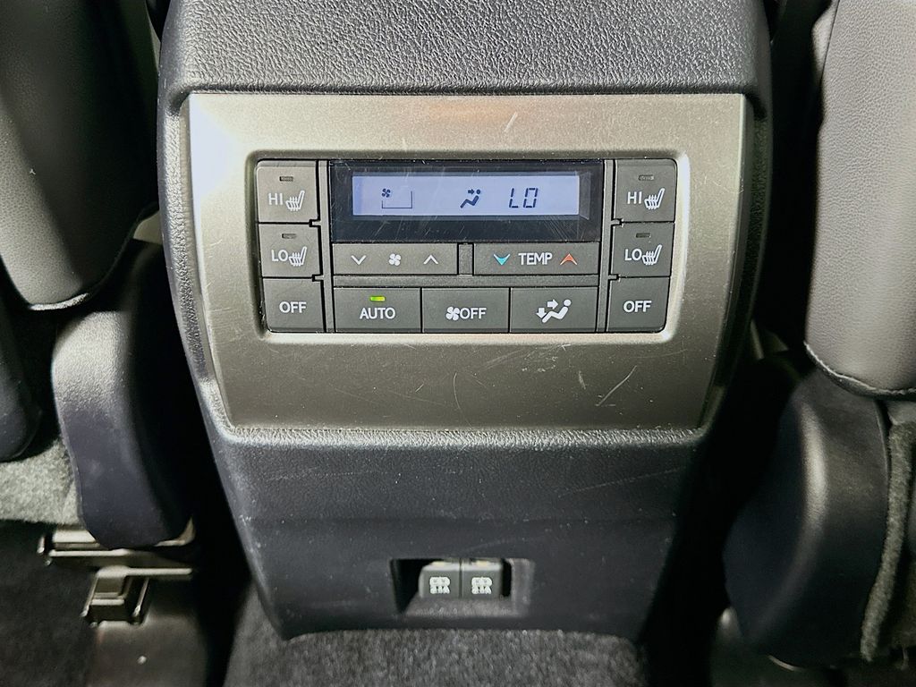 Thumbnail: 2022 Lexus GX - 26