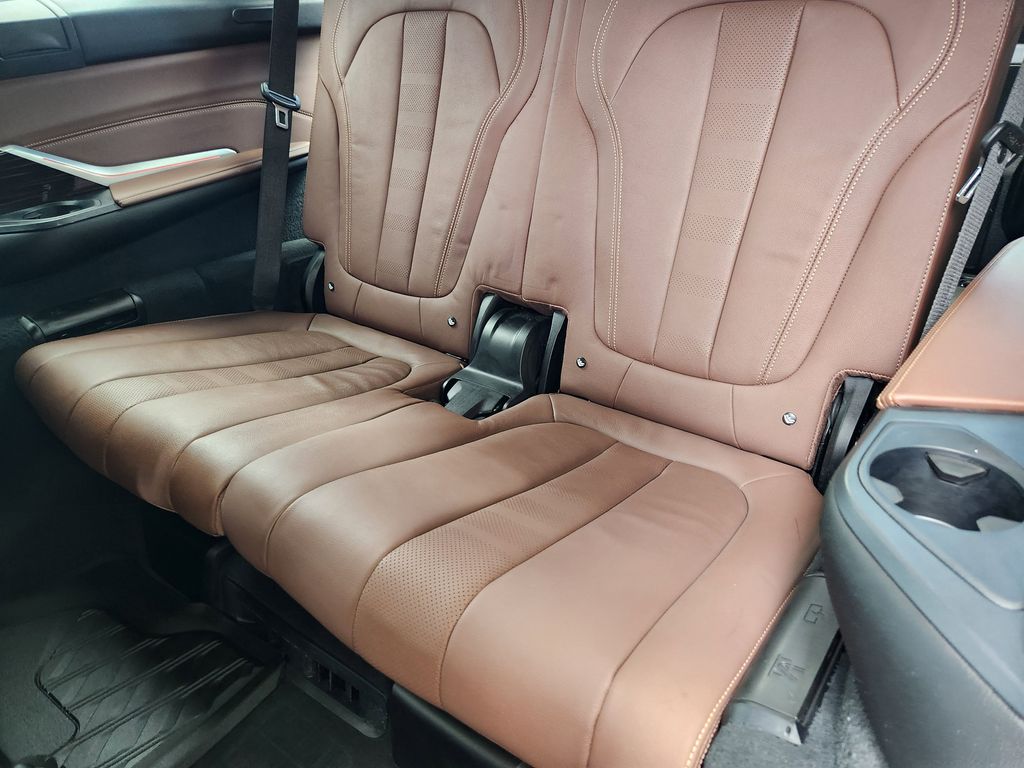 2021 BMW X7 M50i - Photo 19