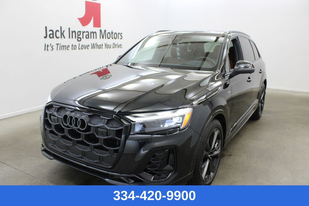 new 2026 Audi Q7 car, priced at $77,040
