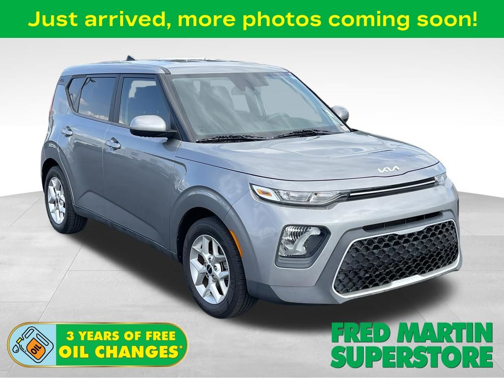 Steel Gray 2022 Kia Soul SUV / Crossover Front-Wheel Drive Continuously Variable Transmission