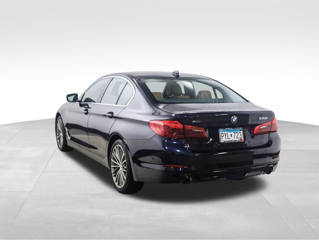 Thumbnail: 2019 BMW 5 Series - 3