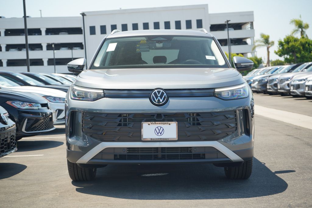 Thumbnail: 2025 Volkswagen Tiguan - 4