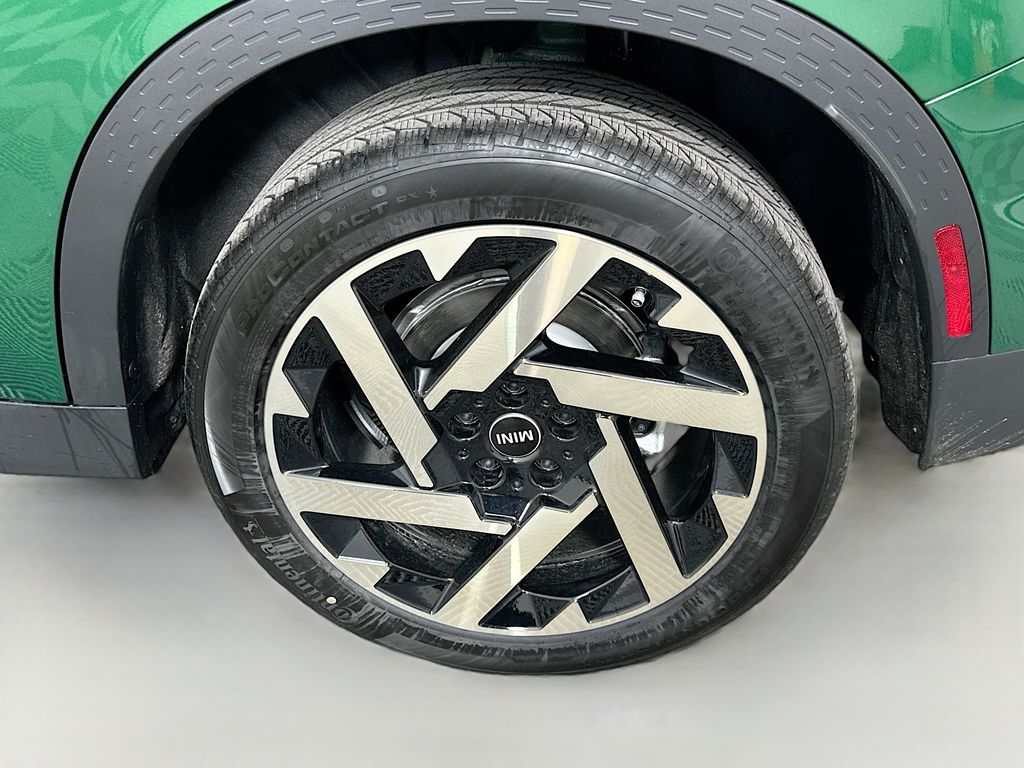 2025 MINI Cooper Countryman Iconic 23