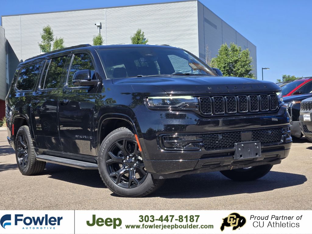 Diamond Black Crystal Pearlcoat 2024 Jeep Wagoneer L Series II 4WD SUV / Crossover Four-Wheel Drive 8-Speed Automatic