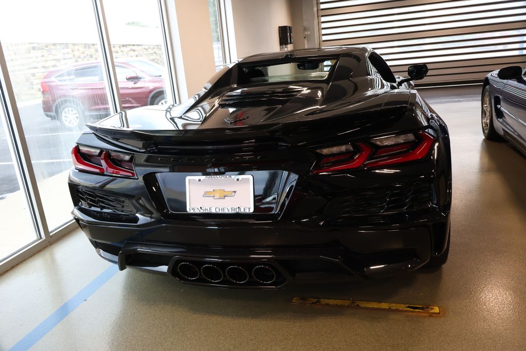 Thumbnail: 2025 Chevrolet Corvette - 9