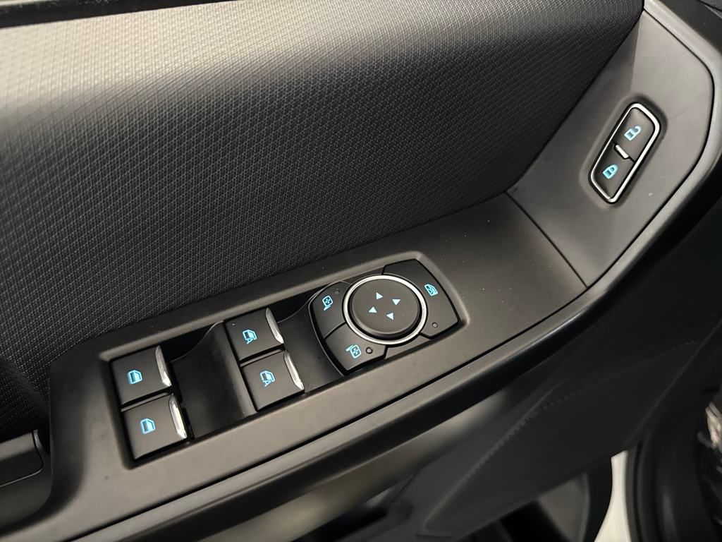 2025 Ford F-150 STX photo 17