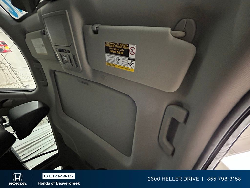 Used 2020 Black Toyota XLE image 27