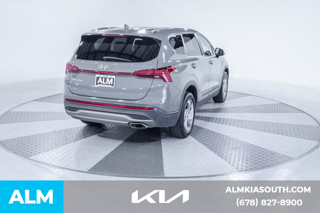 2021 Hyundai Santa Fe SE photo 9