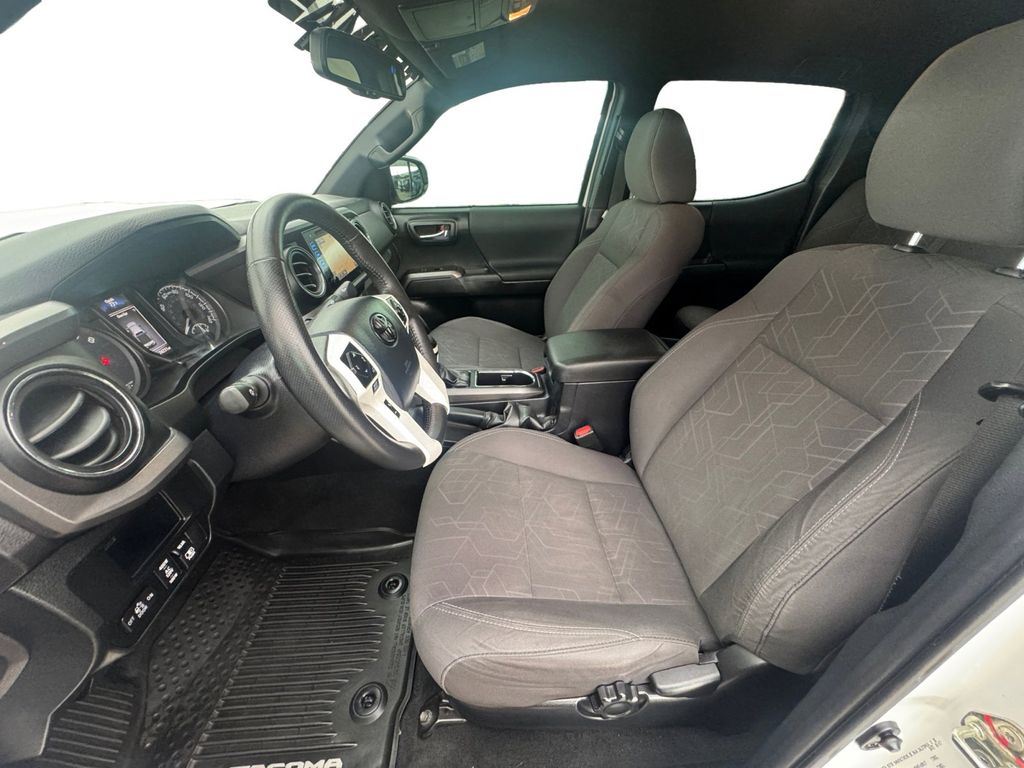 Used Car 2017 Toyota Tacoma  Sr5 For Sale Under $30,000 In Round Rock, Texas