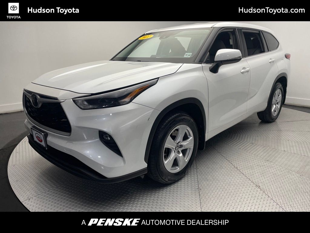 Thumbnail: 2022 Toyota Highlander - 1