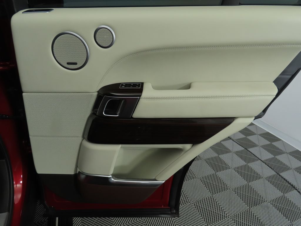 2014 Land Rover Range Rover Supercharged 30