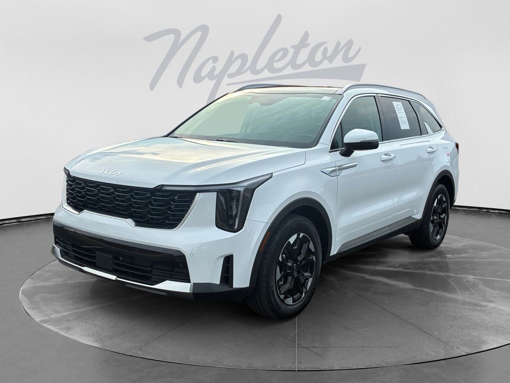 Glacial White Pearl 2026 Kia Sorento SUV / Crossover Front-Wheel Drive 8-Speed Automatic