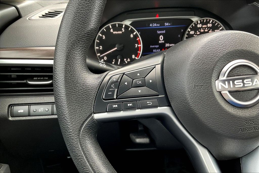 Used 2024 Nissan Altima Sedan