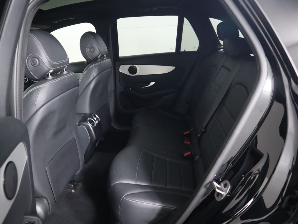 2022 Mercedes-Benz GLC 300 21