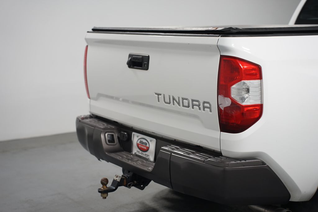 2017 Toyota Tundra SR5 9