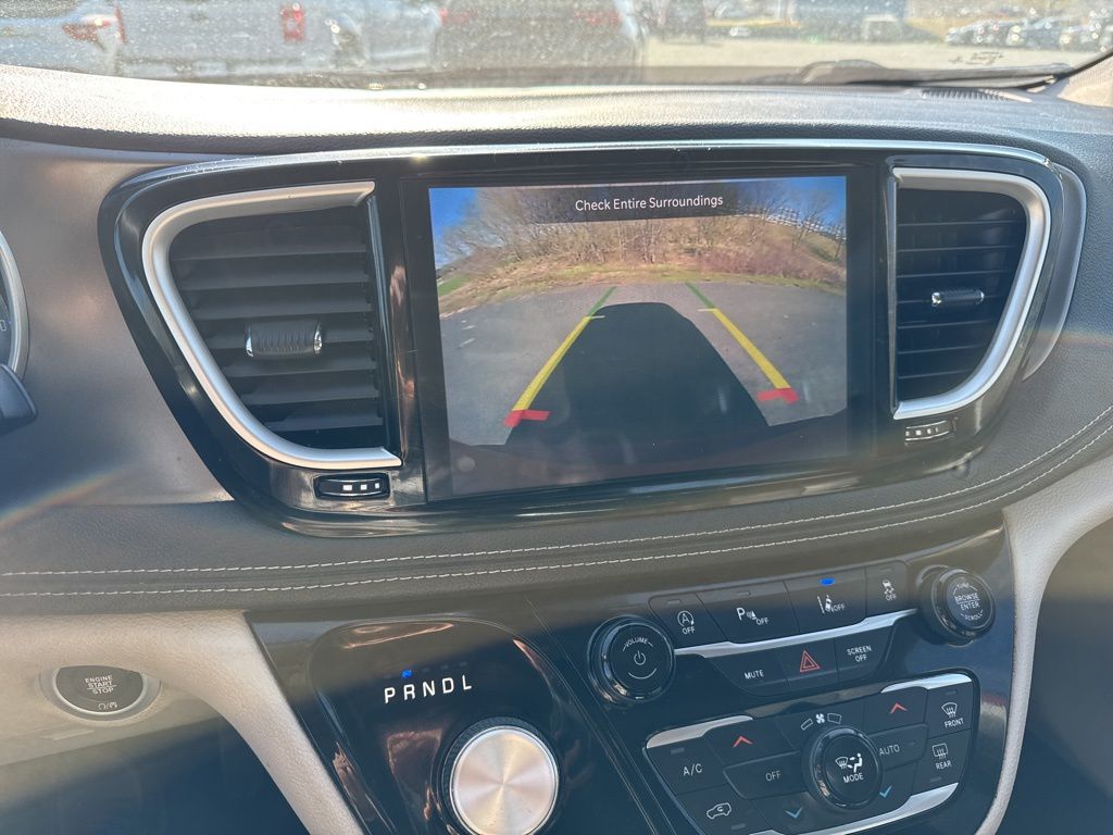 2022 Chrysler Pacifica