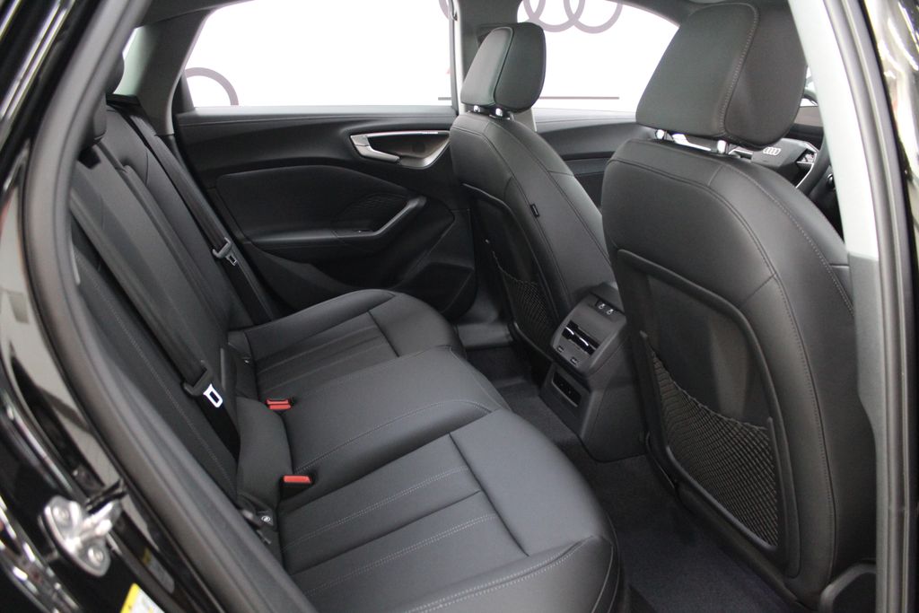 Thumbnail: 2025 Audi A5 - 32