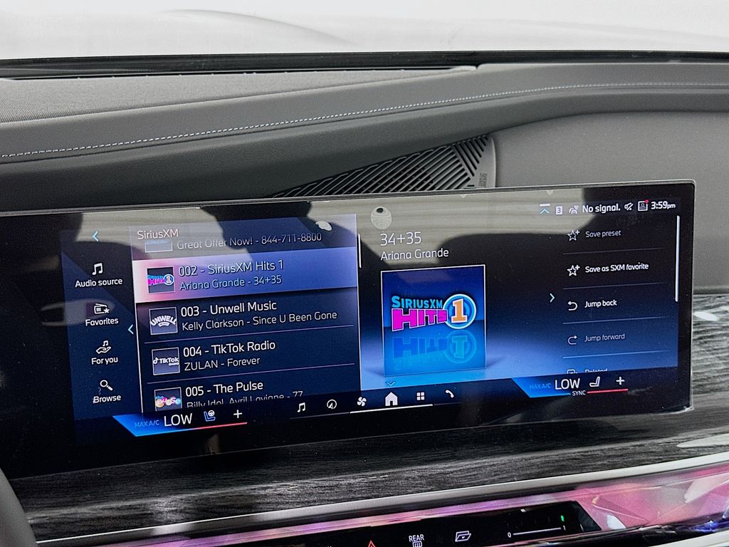 2025 BMW 7 Series 760i xDrive 11