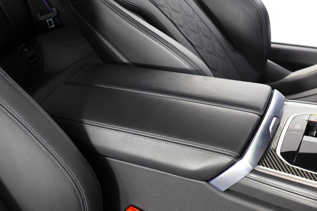 Thumbnail: 2023 BMW M8 - 18