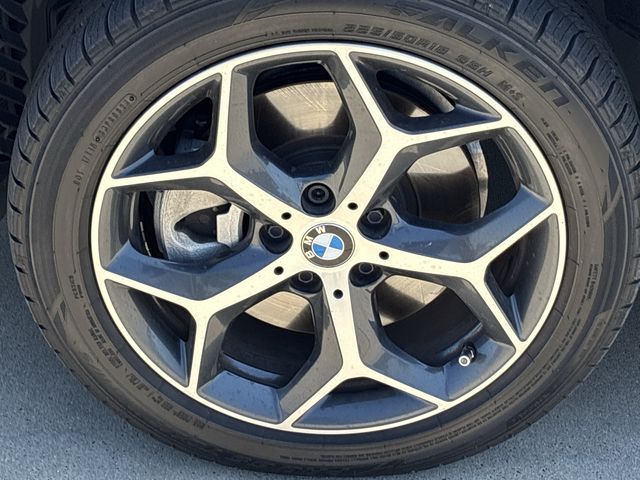 Used 2019 White BMW xDrive28i image 10