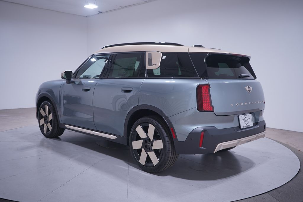 2025 MINI Cooper Countryman Iconic 3