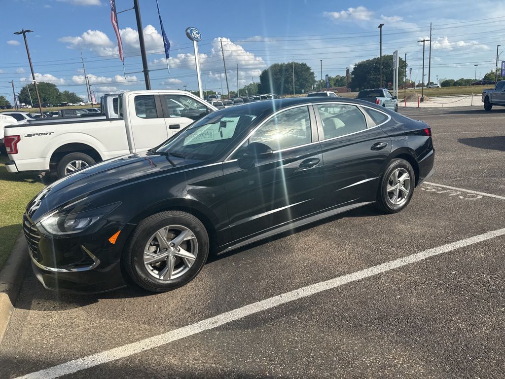 2022 Phantom Black Hyundai Sonata SE FWD Sedan